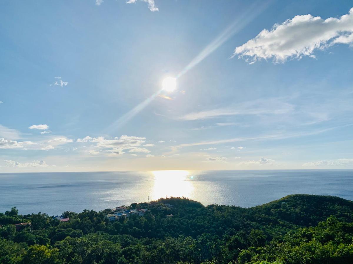 Paradis Au Soleil, Vue Panoramique Sur Mer Bouillante Esterno foto