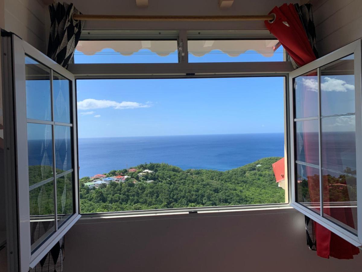 Paradis Au Soleil, Vue Panoramique Sur Mer Bouillante Esterno foto