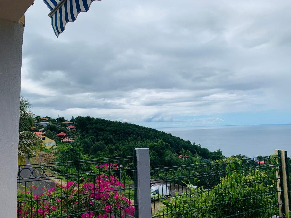 Paradis Au Soleil, Vue Panoramique Sur Mer Bouillante Esterno foto